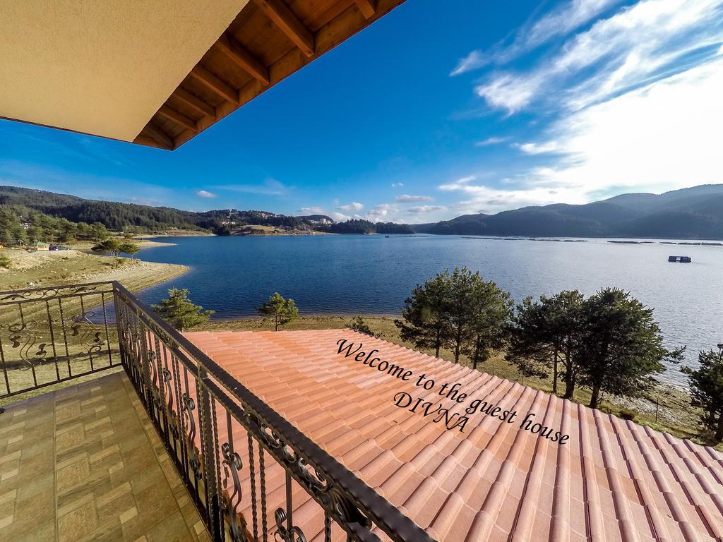 Divna Guest House Dospat Exterior foto