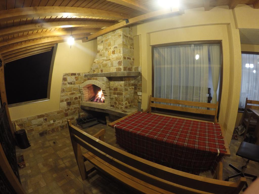 Divna Guest House Dospat Exterior foto