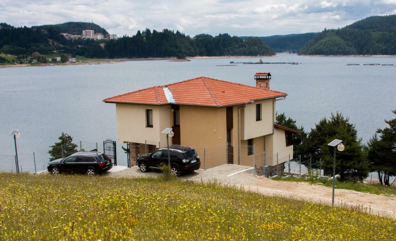 Divna Guest House Dospat Exterior foto