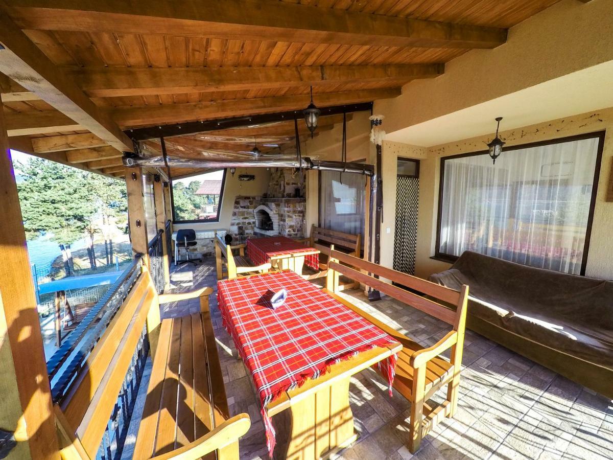 Divna Guest House Dospat Exterior foto
