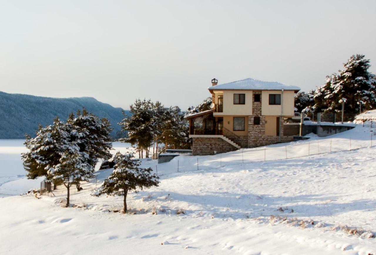 Divna Guest House Dospat Exterior foto