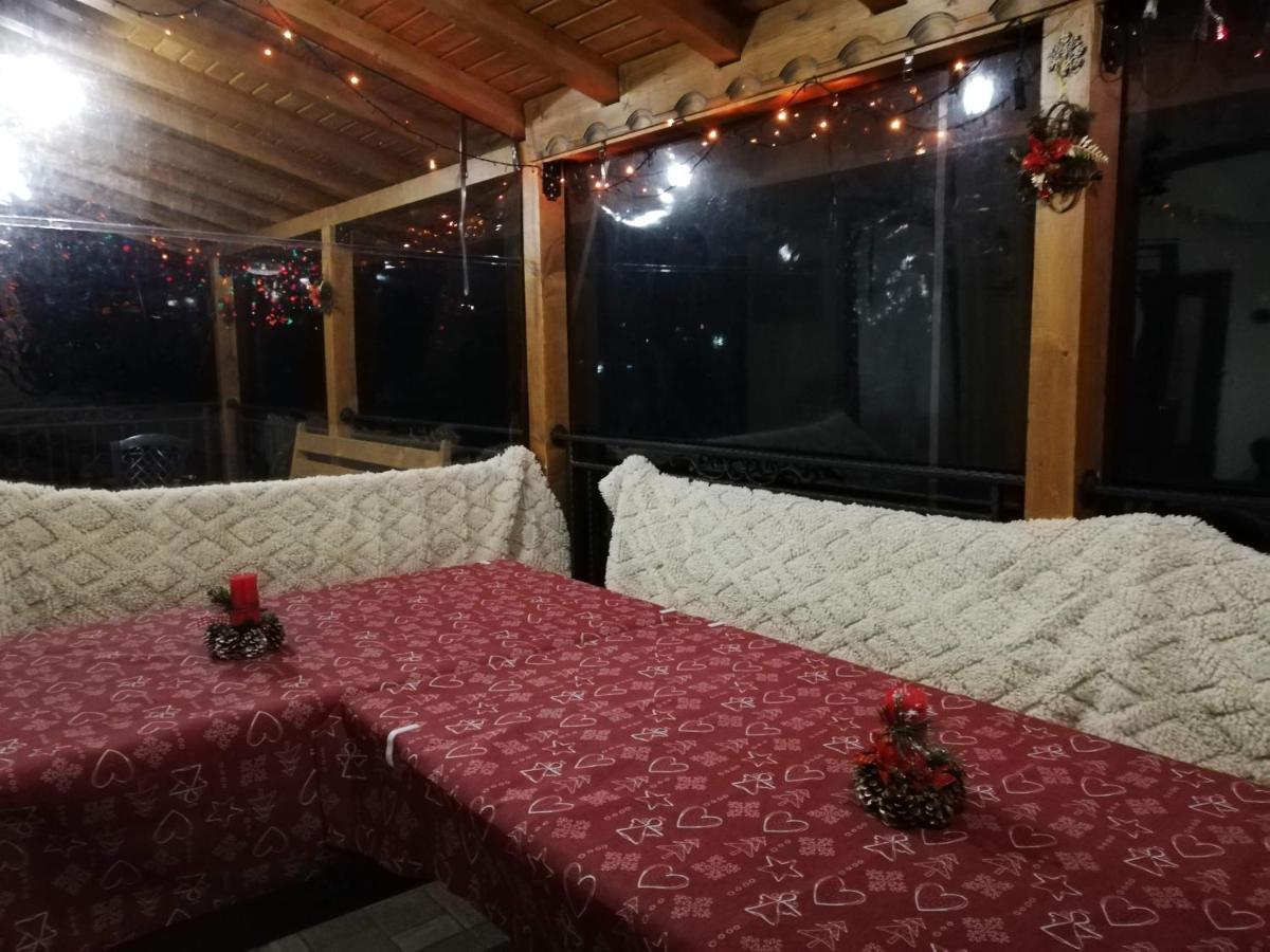 Divna Guest House Dospat Exterior foto